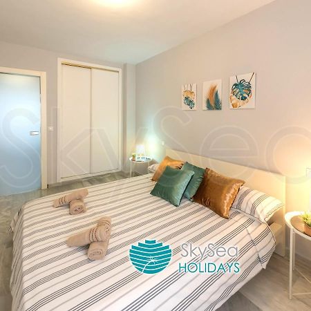 Sky Sea Holidays Malaga Turquesa Экстерьер фото