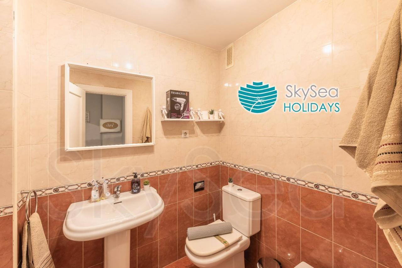 Sky Sea Holidays Malaga Turquesa Экстерьер фото